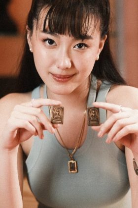 Buôn Thần Bán Thánh